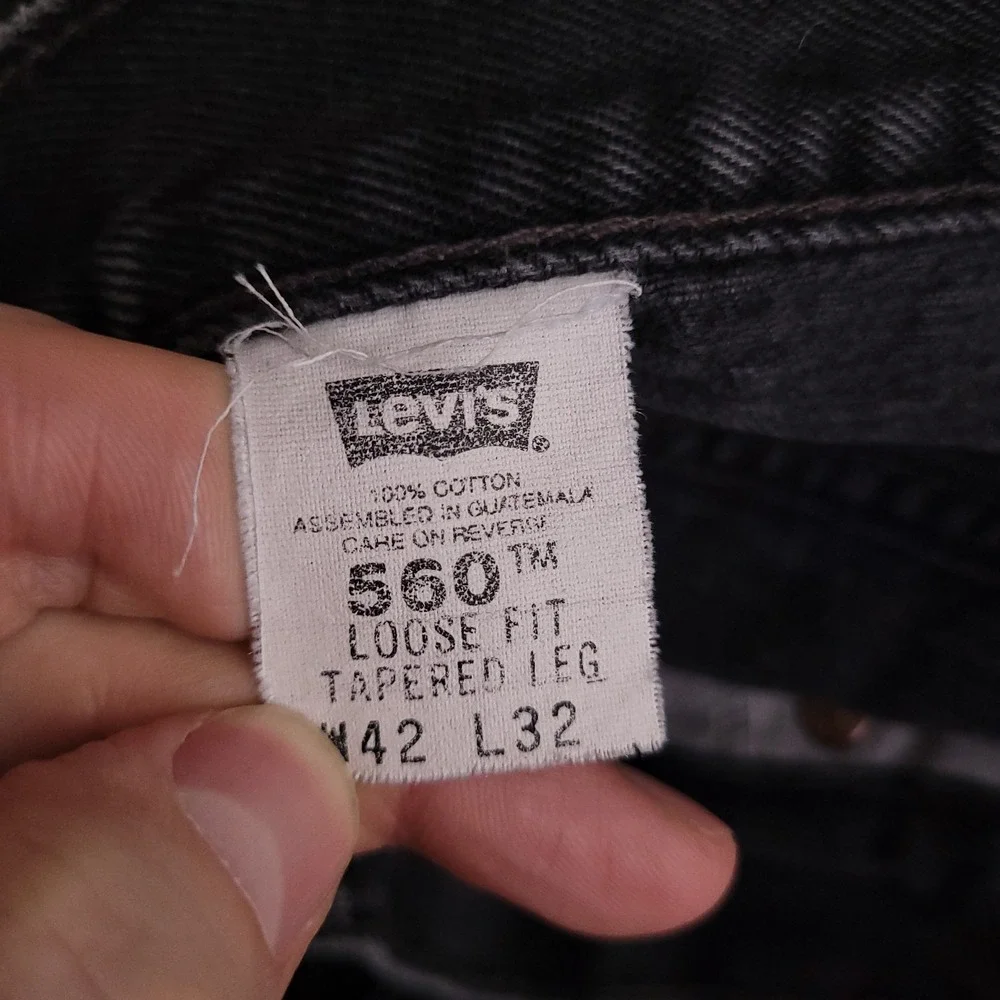 Levis 560 Jeans Mens 42x32 (40x31) Loose Fit Tapered Leg Black Distressed